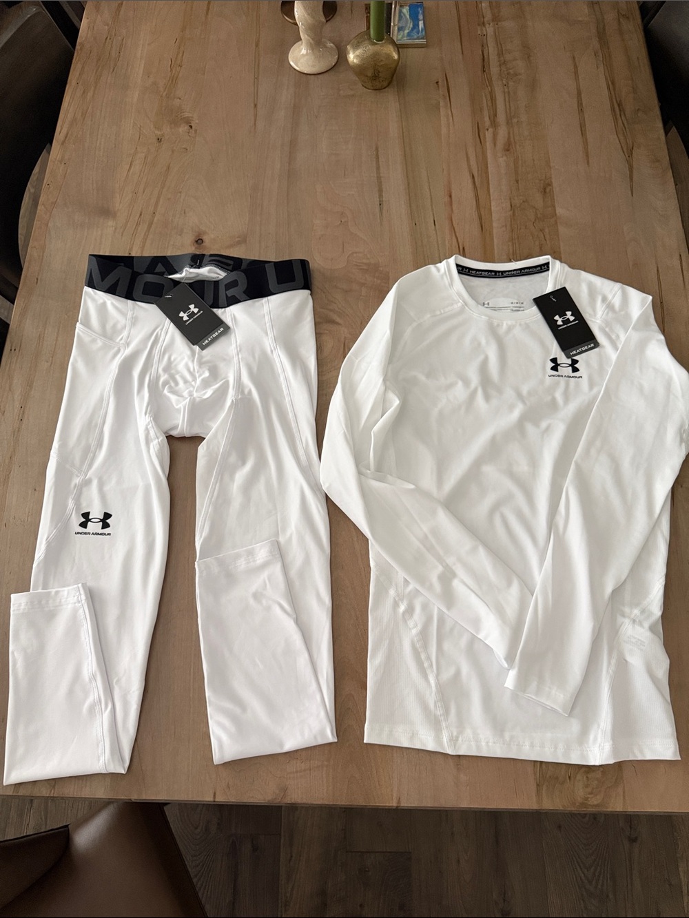 Under Armour Men’s White Compression Top & Leggings Set